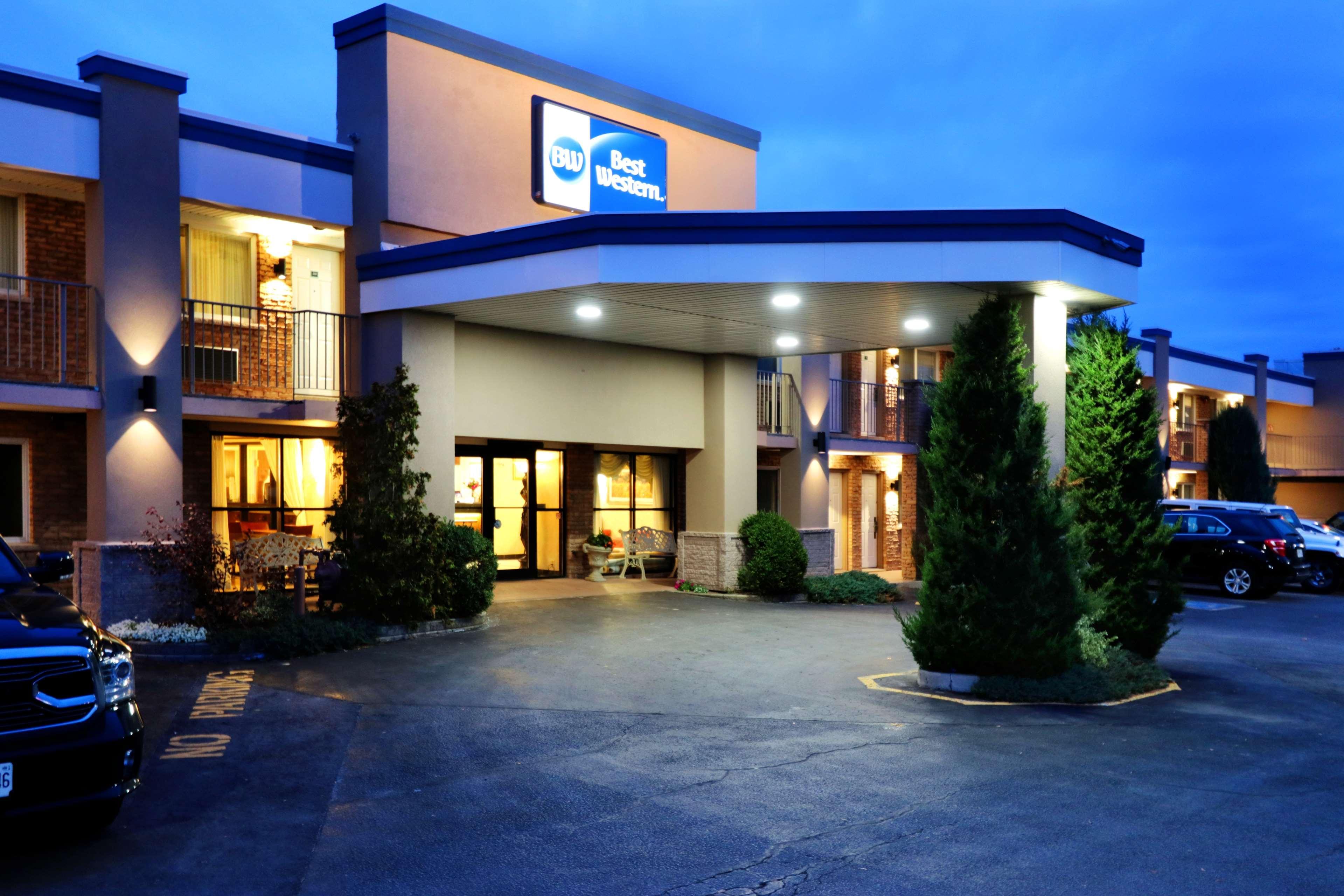 ג'ורג'טאון Best Western Halton Hills מראה חיצוני תמונה