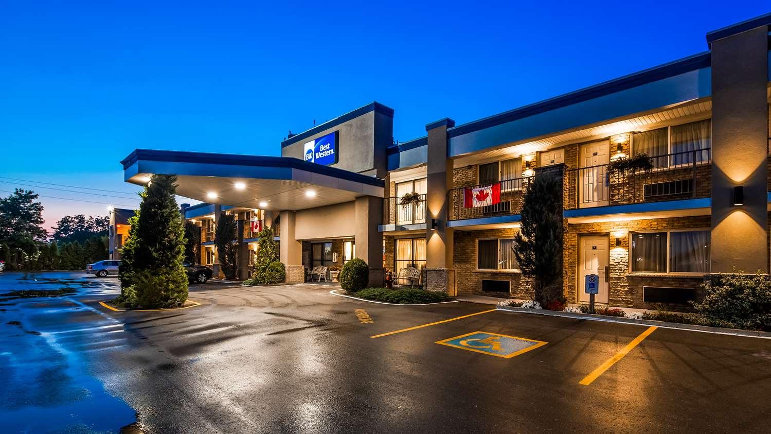 ג'ורג'טאון Best Western Halton Hills מראה חיצוני תמונה